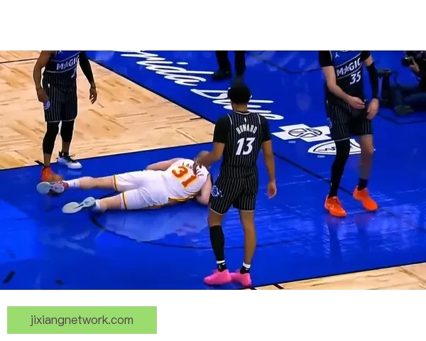 比塔泽恶犯遭驱逐 丹尼尔斯为队友出头吃T 引发场上冲突